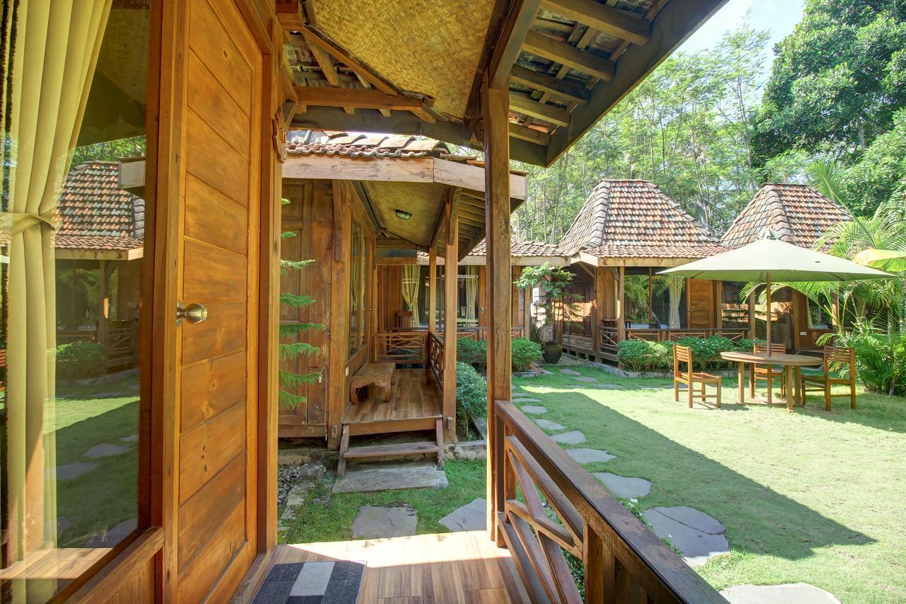 Cempaka Villa Magelang Esterno foto