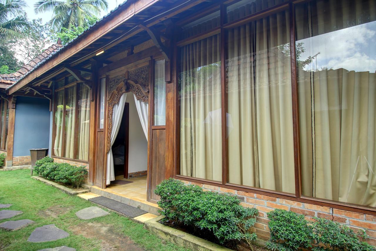 Cempaka Villa Magelang Esterno foto