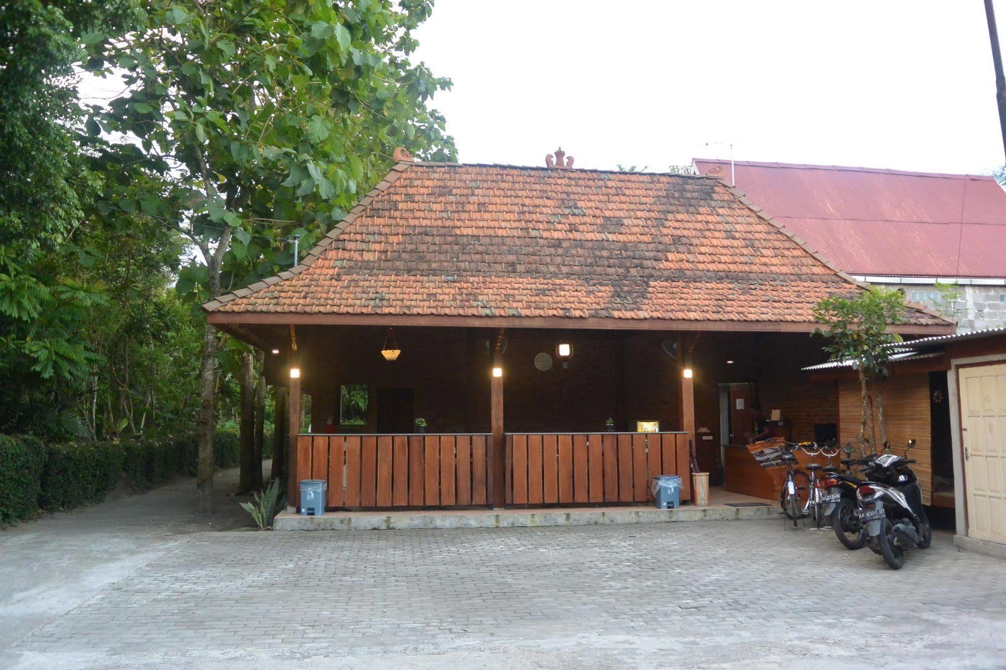 Cempaka Villa Magelang Esterno foto