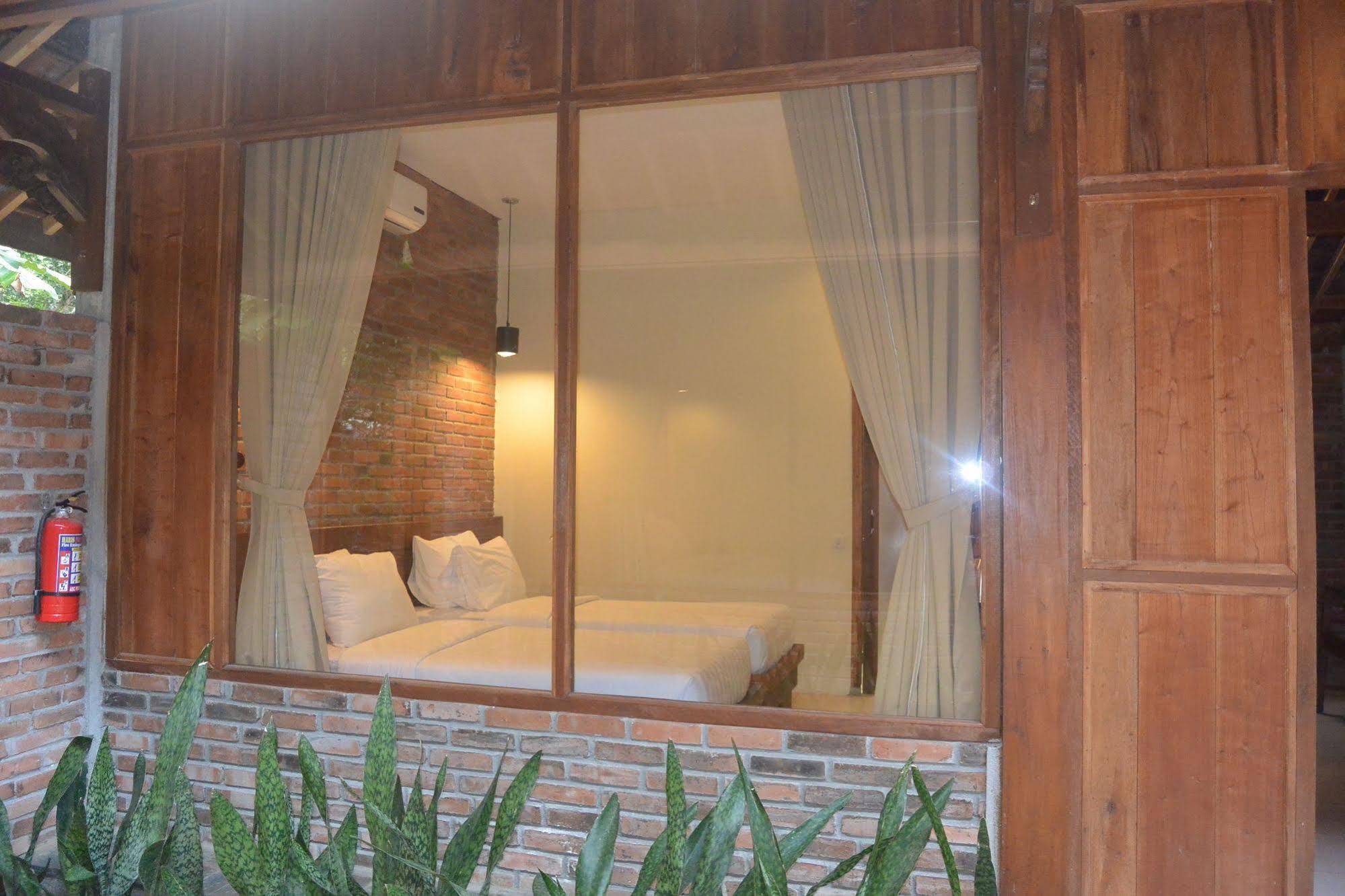 Cempaka Villa Magelang Esterno foto