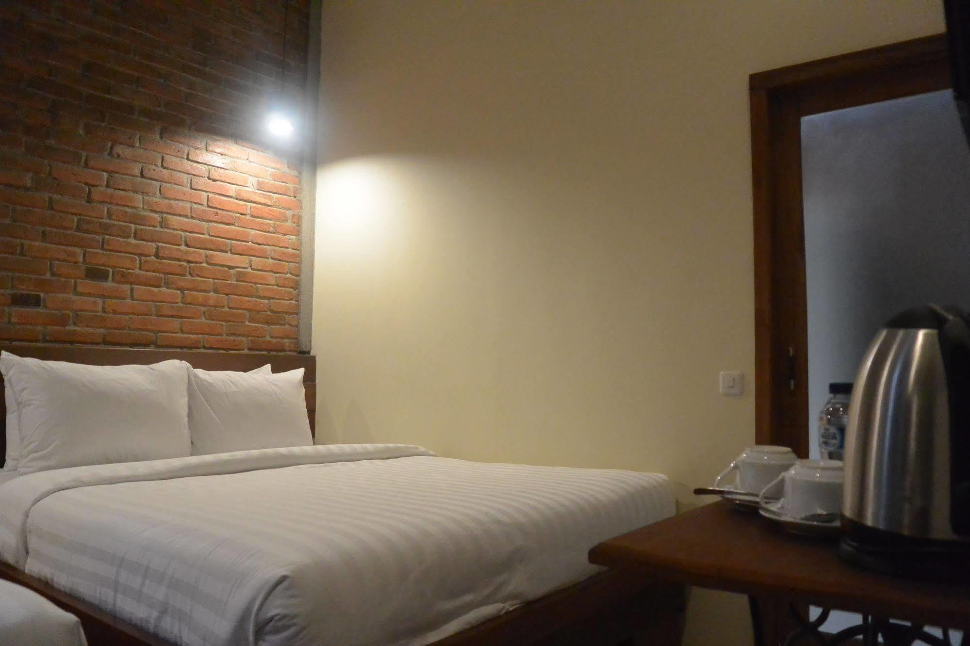 Cempaka Villa Magelang Esterno foto
